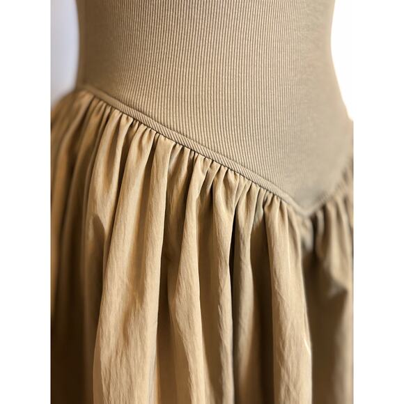 PALERMO Sleeveless Ballerina Bubble Dress in Tan/Coffee Ice Cream Color - Picture 3 of 8